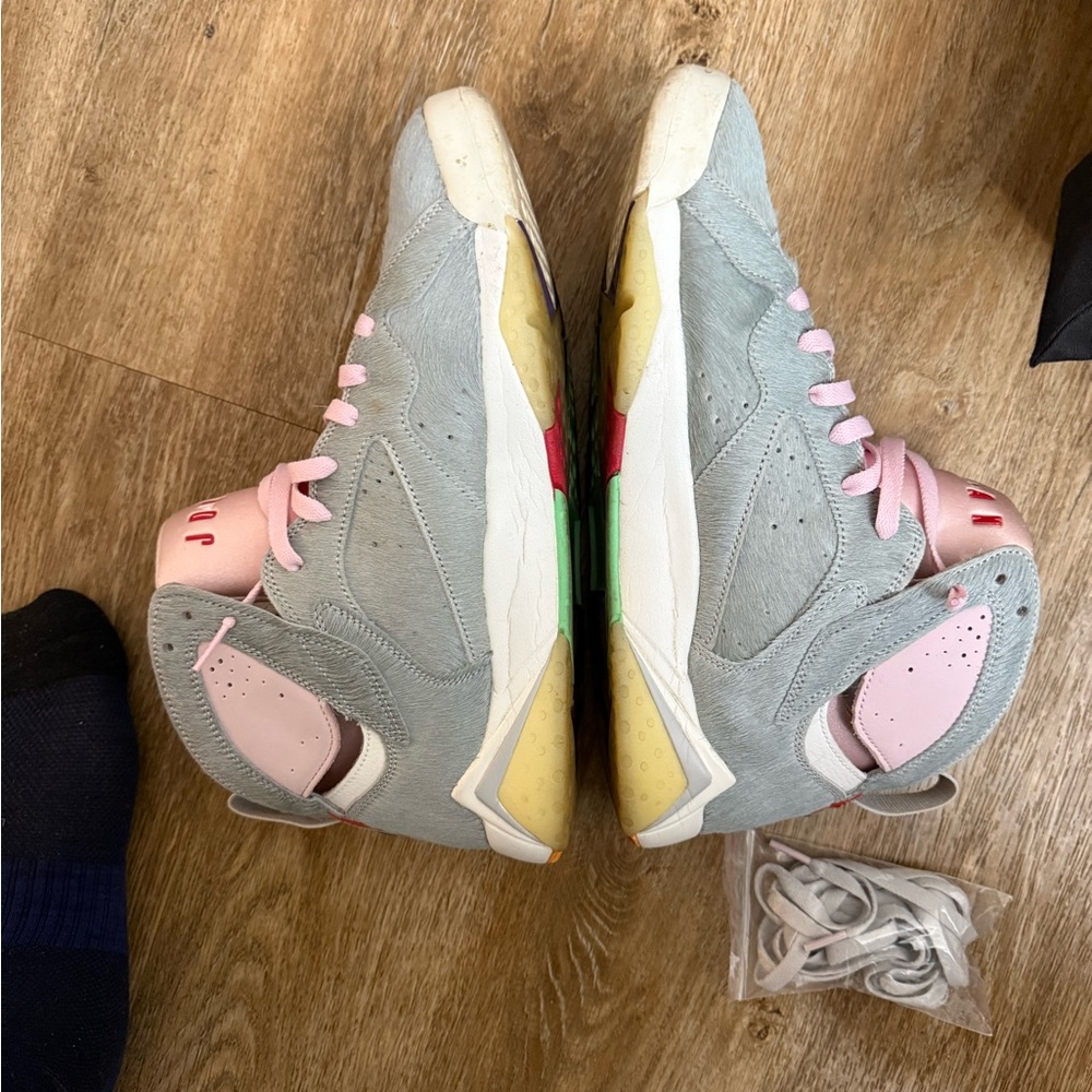 Jordan 7s “Hares” - Picture 2 of 5